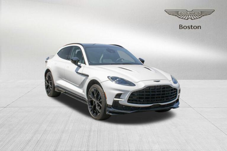 2025 Aston Martin DBX 707's photo