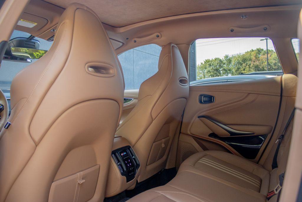 2026 Aston Martin DBX 707 - Photo 16
