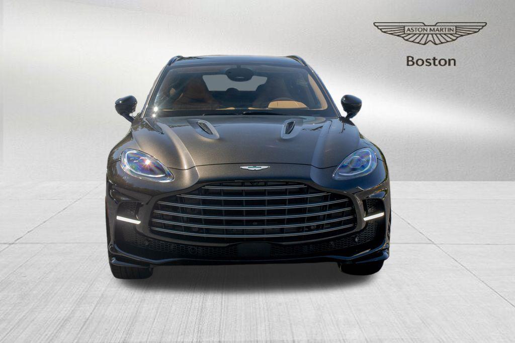 2026 Aston Martin DBX 707 - Photo 2