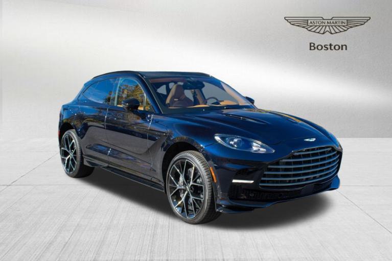 2025 Aston Martin DBX 707's photo