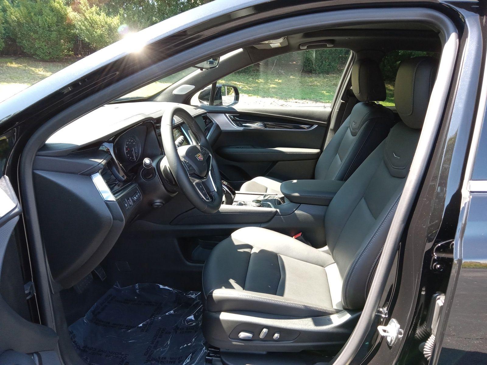 2026 Cadillac XT5 Premium Luxury - Photo 10