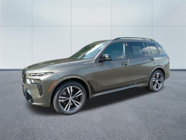 2024 BMW X7 M60i