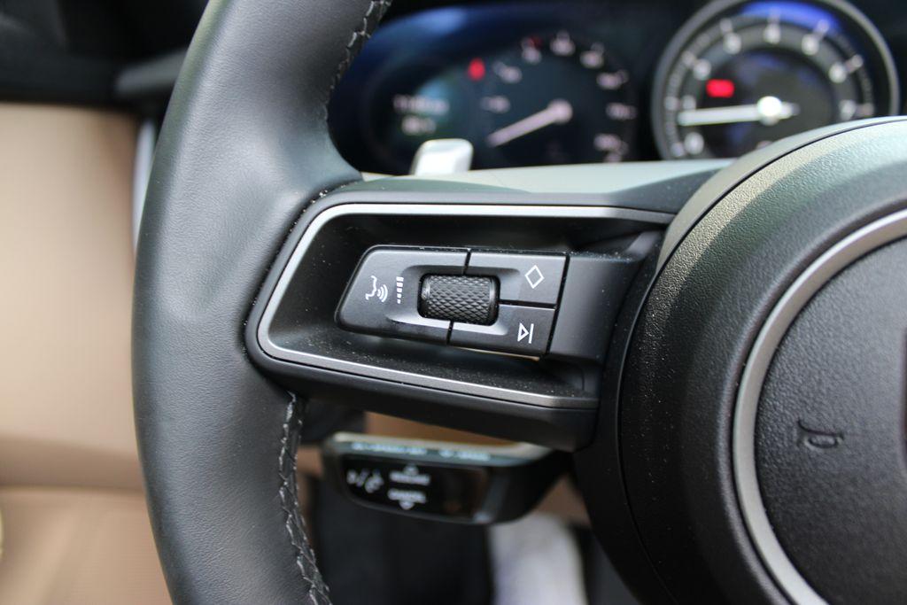 2024 Porsche 911 Base - Photo 15