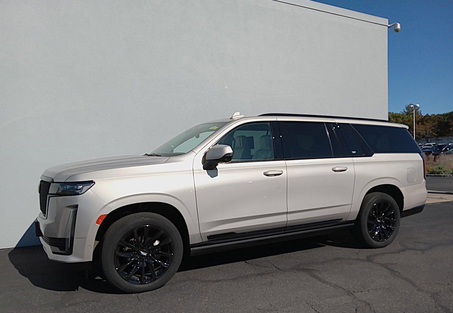 2024 Cadillac Escalade ESV