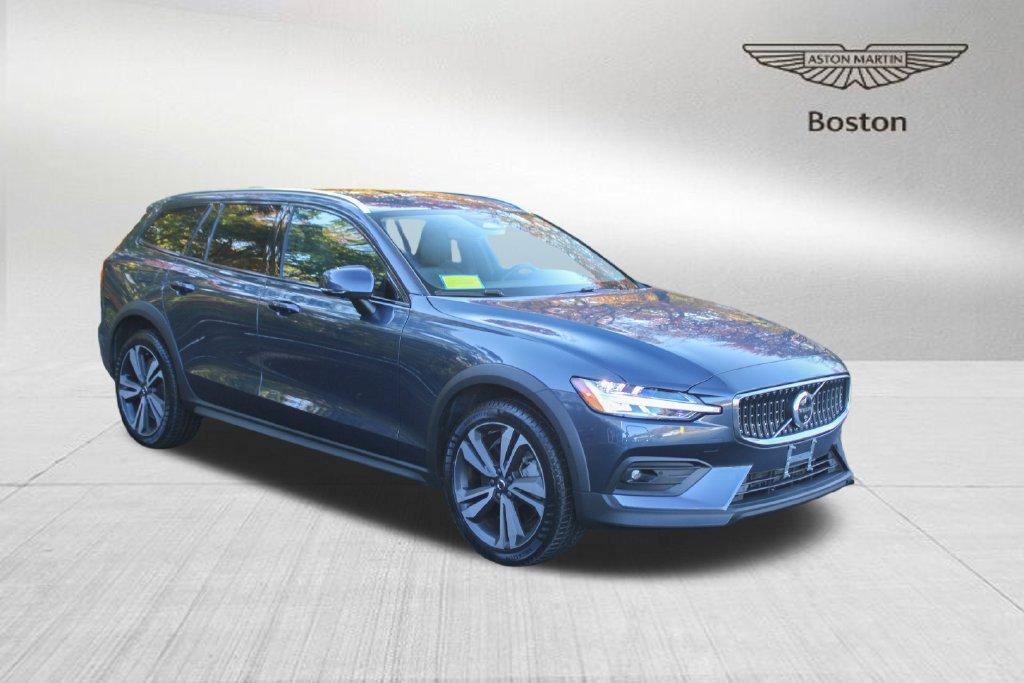 2026 Volvo V60 Cross Country